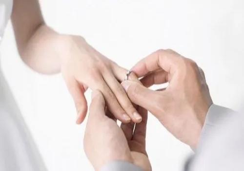 深圳婚外情调查取证：夫妻离婚了房子可以卖给对方吗